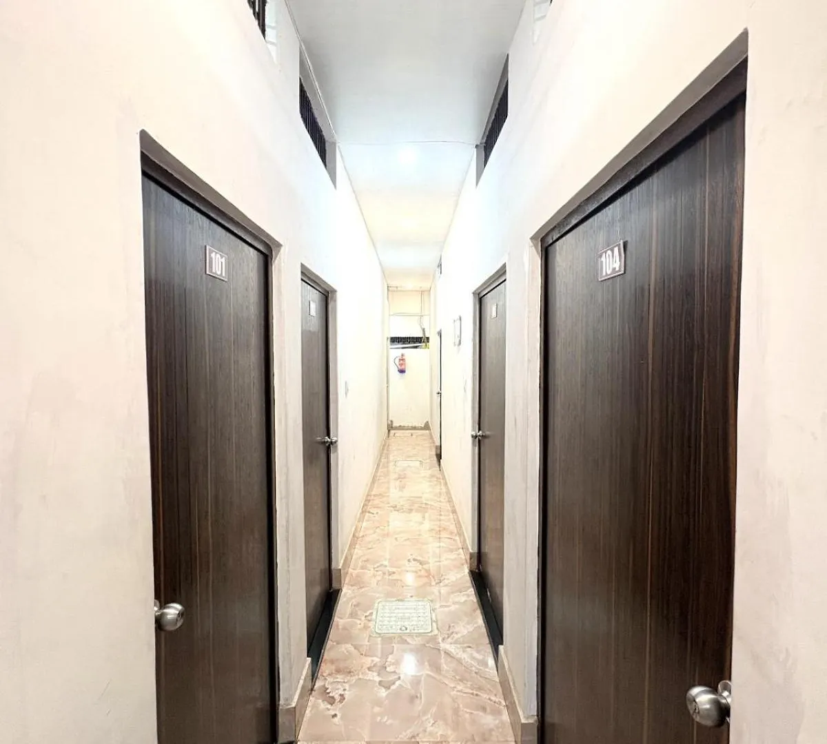 Hkg Home Stay Varanasi 0*,