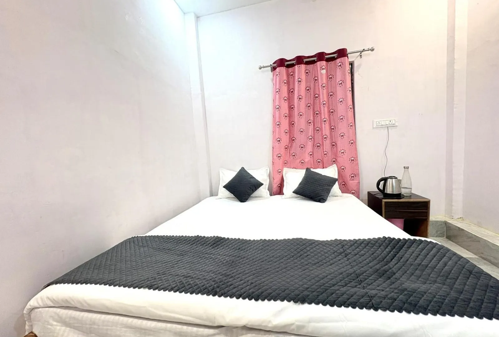 Hkg Home Stay Varanasi 0*,  Indien